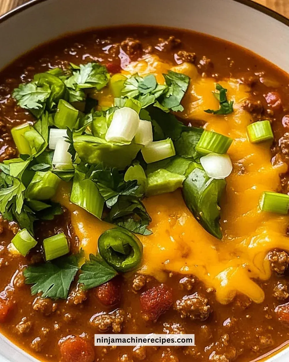 Crockpot Spicy Queso Beef Chili