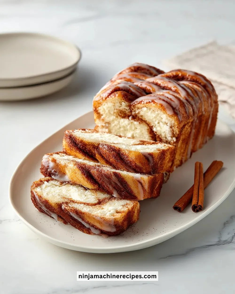 High-protein cottage cheese cinnamon roll bread recipe with swirls