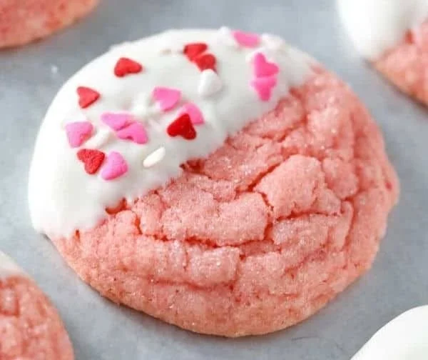 3-Ingredient Strawberry Cake Mix Cookies