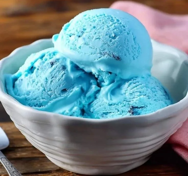 A scoop of delicious Blue Moon Ice Cream in a bowl.